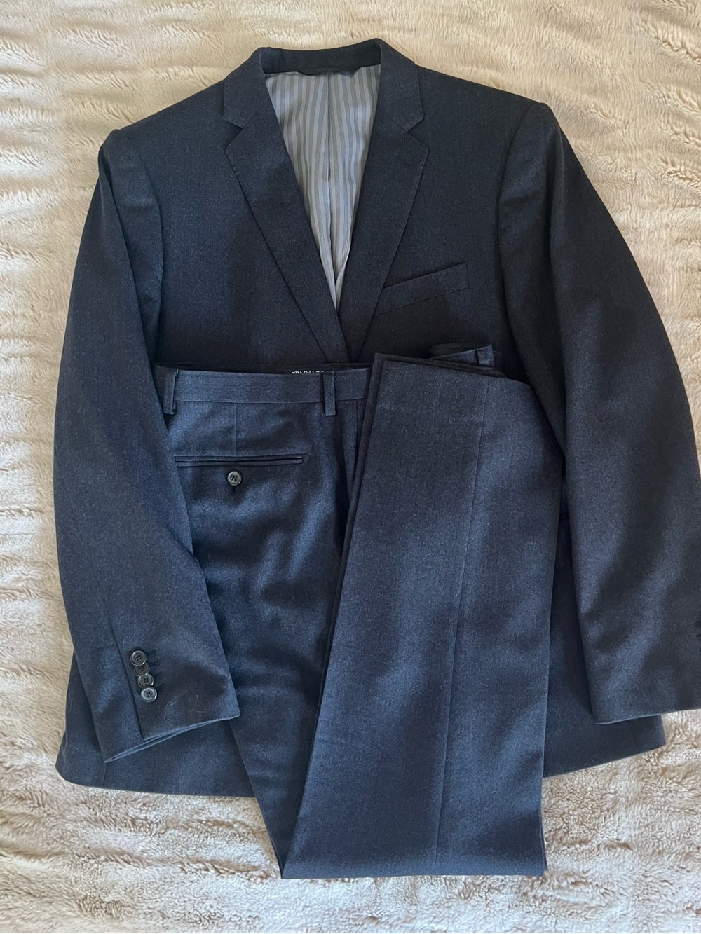 Banana Republic Italian Wool Suite - Jacket 42S & Pants 32x30, Taylored Slim Fit